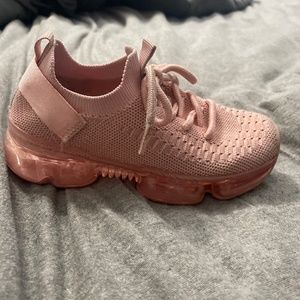 Size 10 toddler sneakers